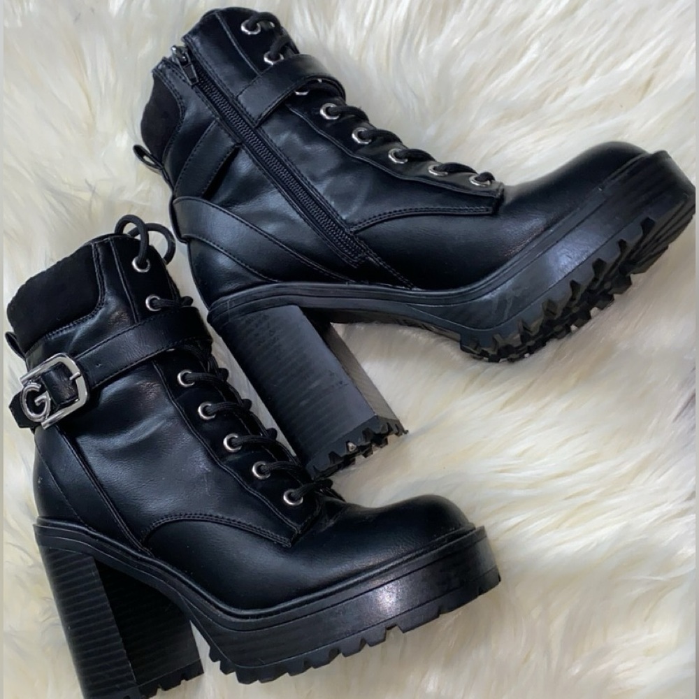 black boots size 6 1/2